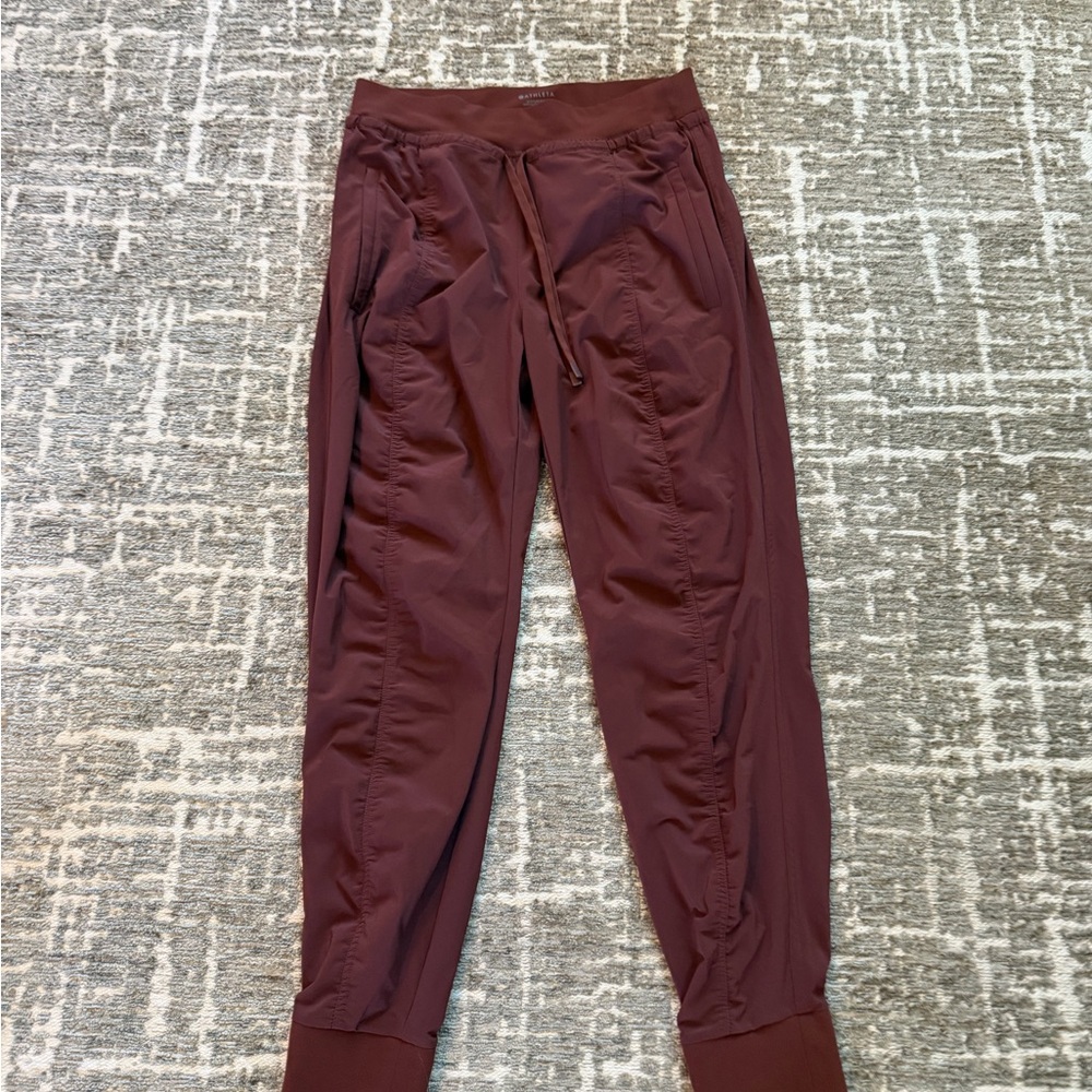 Athleta Attutide II Women's Burgundy Joggers